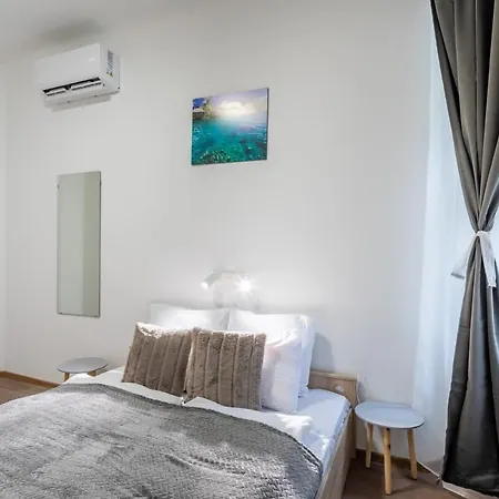 Comfy Studio In The Center Of The City Budapest Exterior photo