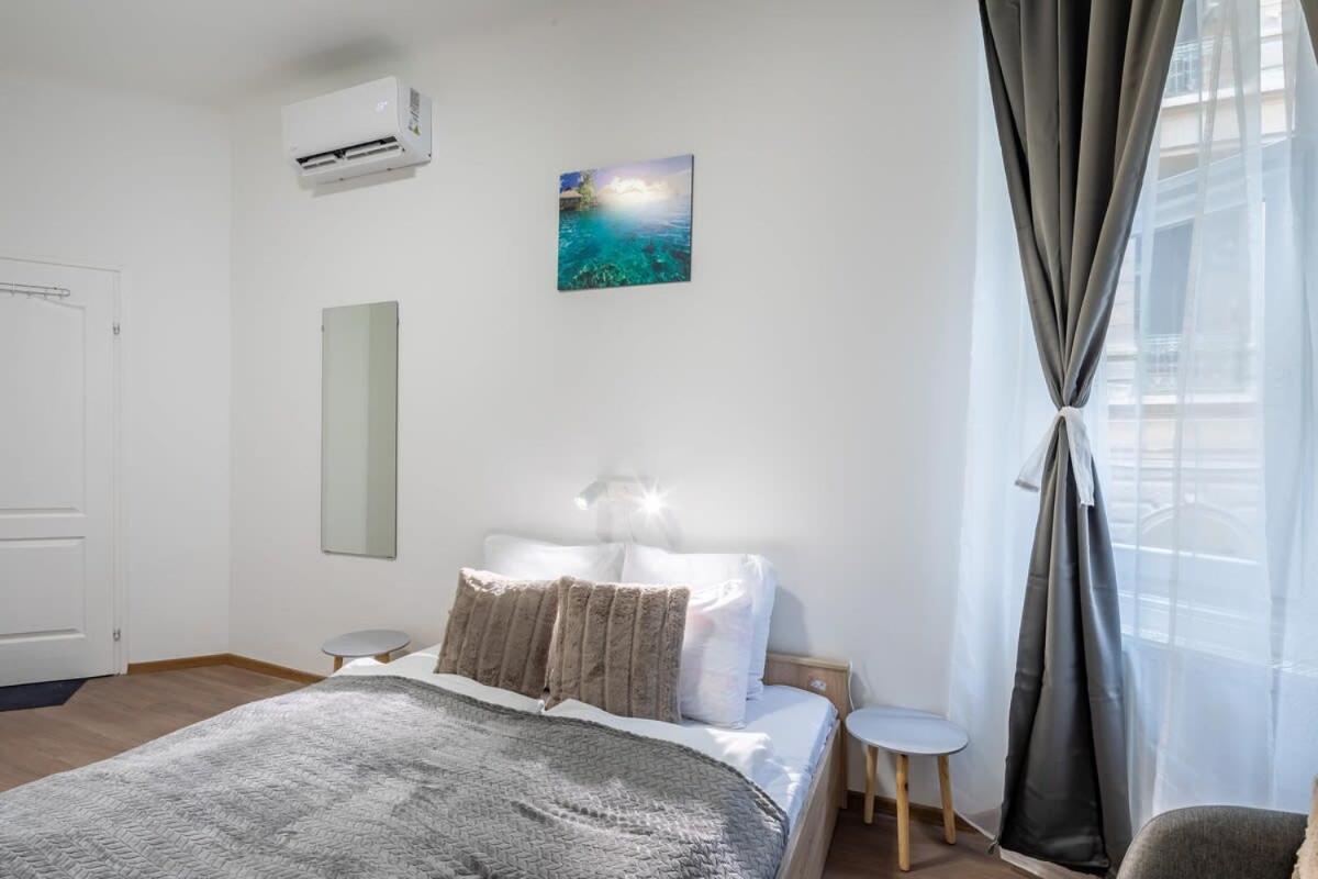 Apartamento Comfy In The Center Of The *